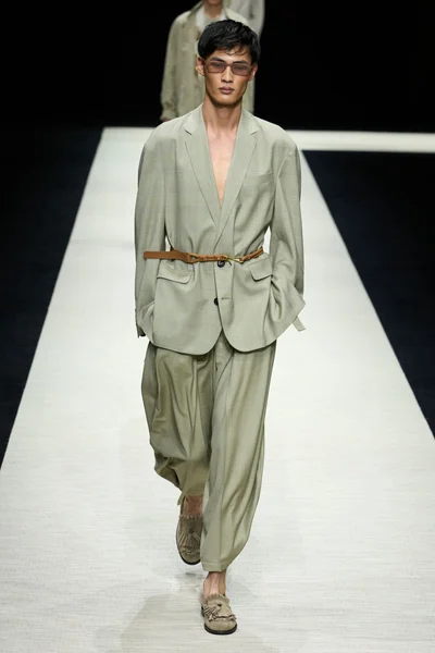 Look 35